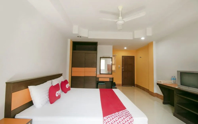 OYO 75387 Four Men Court