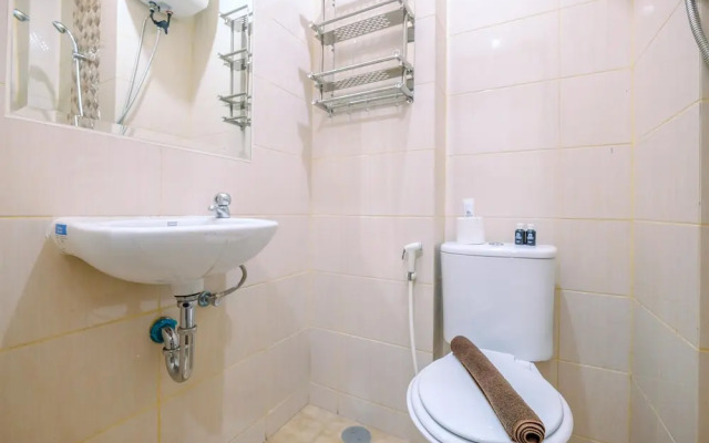 Best Homey and Minimalist Studio at Dave Apartment