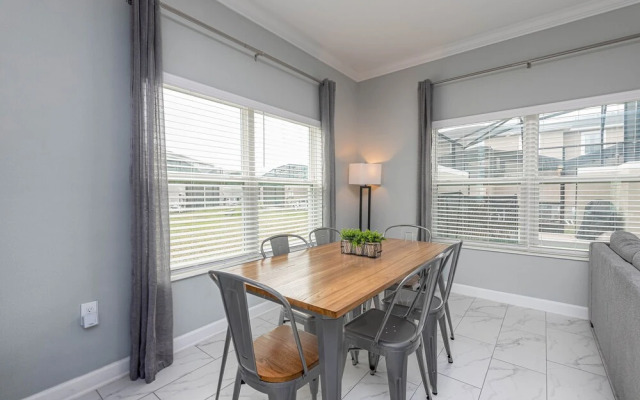 Tvpm-4263pd/sl 5 Bedroom Townhouse by RedAwning