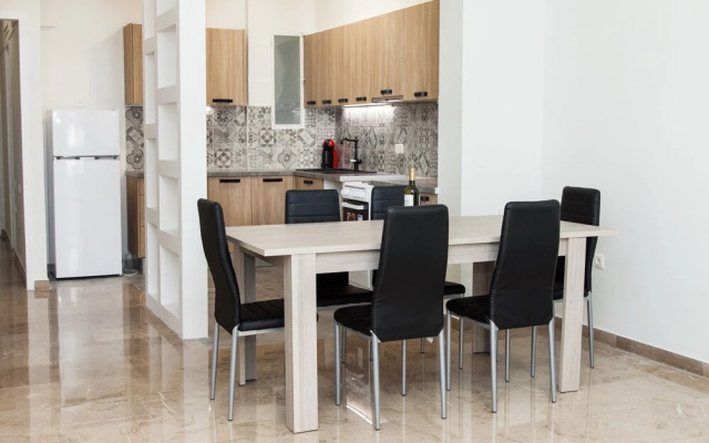 Luxury Apt in central Athens