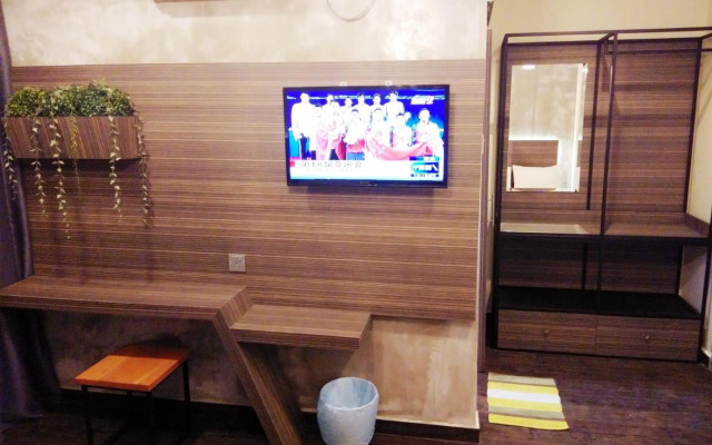 OYO 417 Raintree Boutique Hotel