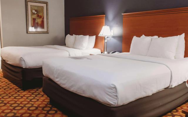 AmericInn by Wyndham Appleton Downtown