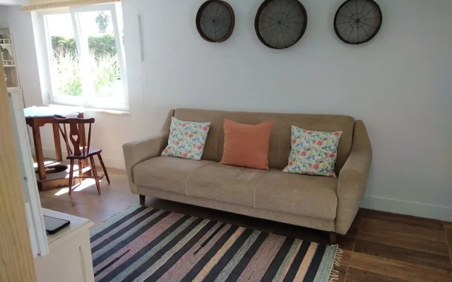 Charming 2-bed House in Sesimbra