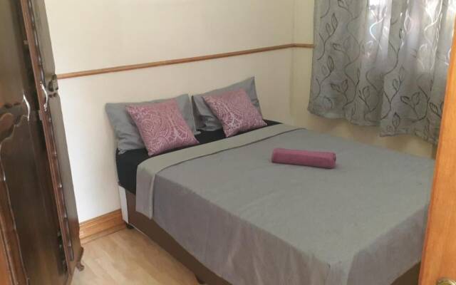 Karl Heyne Guesthouse - Spacious Double Room