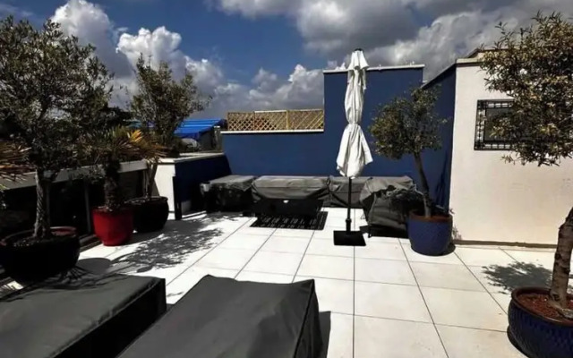 Exclusive Apt w/ Rooftop -2bd/4p Porte D'auteuil
