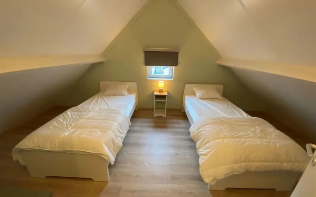 Cozy Polder House on the Westhinder Domain