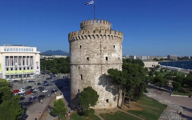 SIXORIZON NEW PRIVATE APARTMENT IN THESSALONIKI IPPOKRATEIO gr