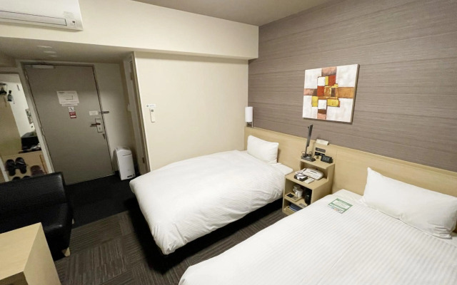 Hotel Route Inn Osaka Takaishi Hagoromo Ekimae