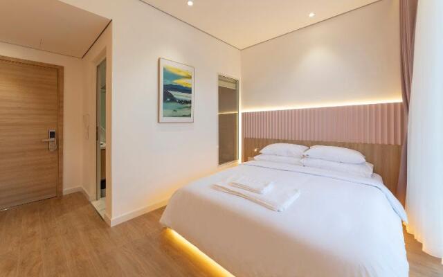 Adela Hostel & Coffee