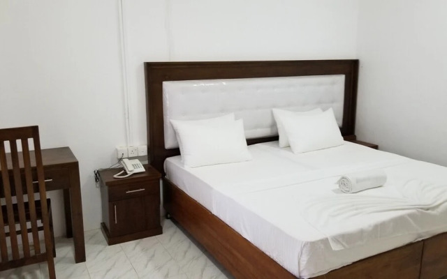 Metro Marine Drive Hotel