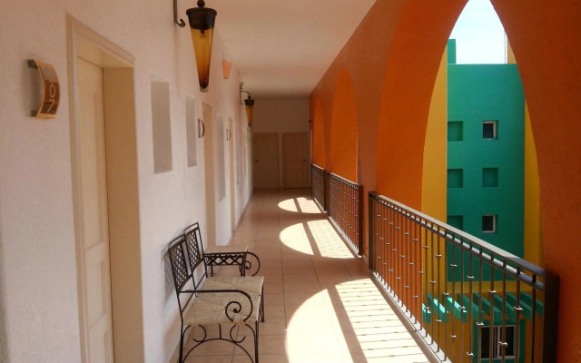 Happy Express Hotel
