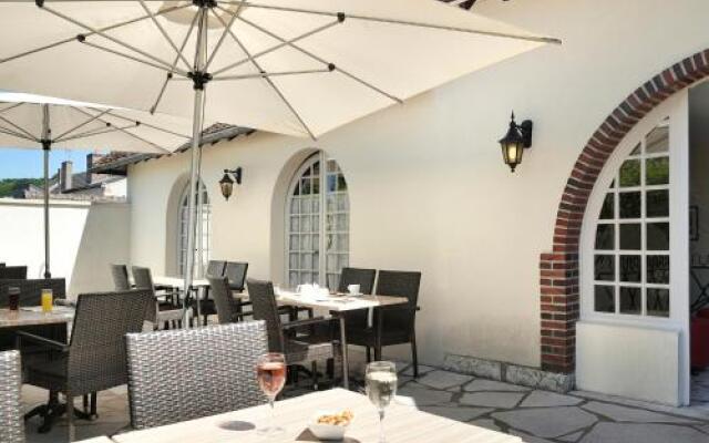 Hostellerie Du Chateau