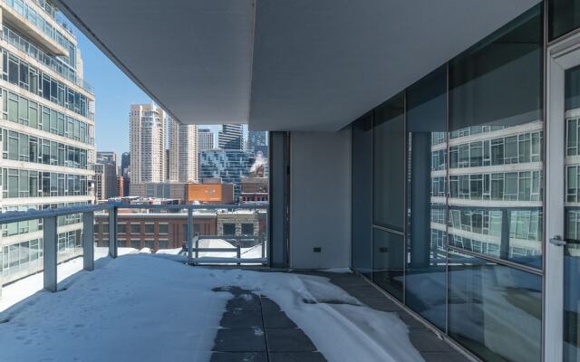 Luxury Apartment With Private Office & Terrace