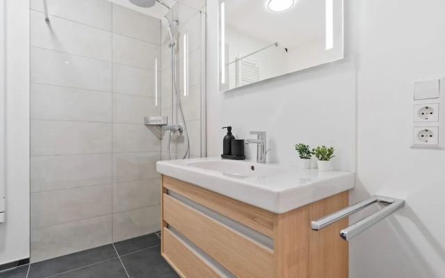Stylish 2BR Getaway in Bivange Roeser