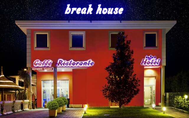 Break House Hotel