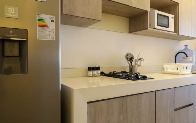 Astonishing 2BR With Spectacular Ocean View