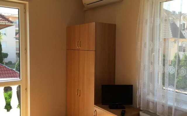 Pelso Apartments