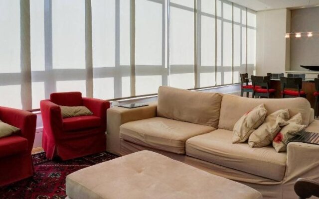 LinkHouse Majestic Mountain View