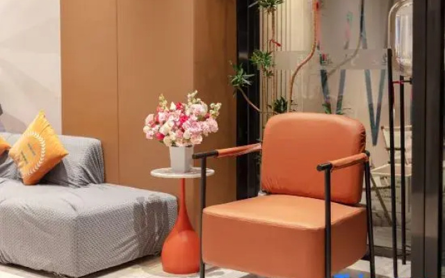 Manning Hotel (Guangzhou  Zhongshan Hospital  Dongshankou Metro Station)