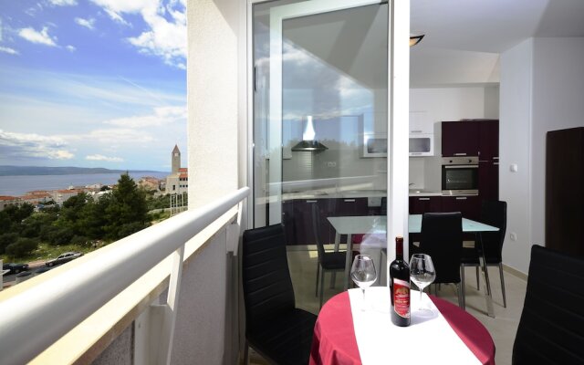 Apartment West