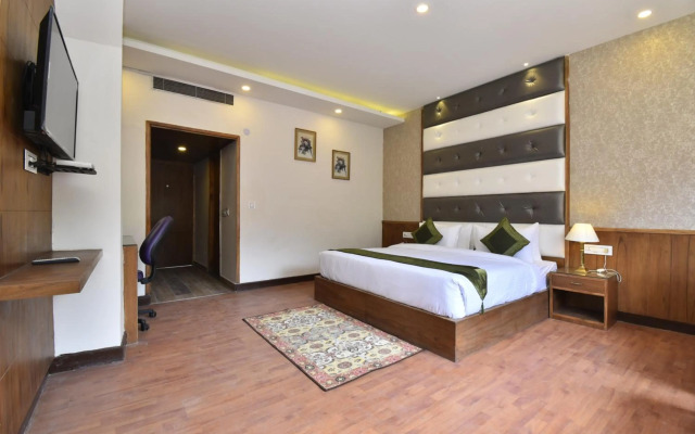 Hotel Snowcrests Manor