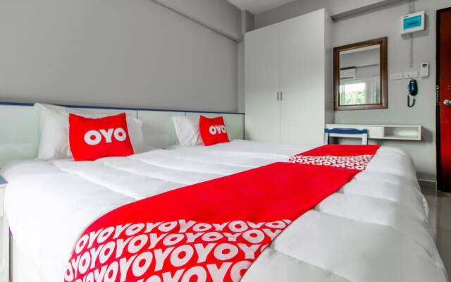 OYO 1073 Triple T Place