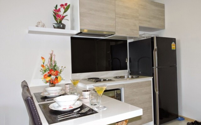 Acqua Condominium