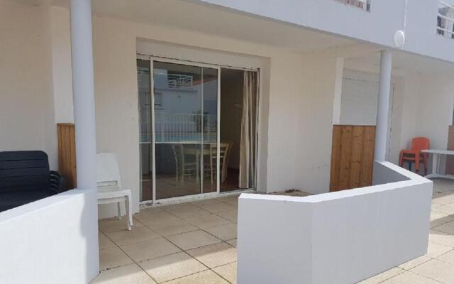 LOGEMENT T2 PMR piscine Privée 400m de la Plage