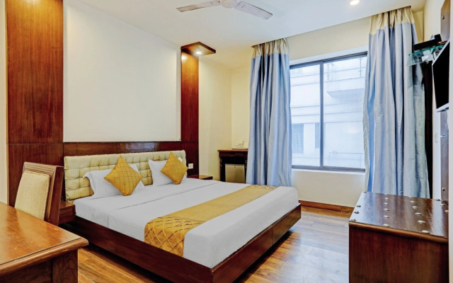 Townhouse OAK Hotel Heaven