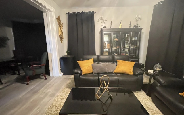 The Green House Gallery