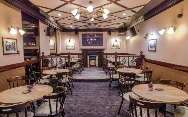 Globe Inn