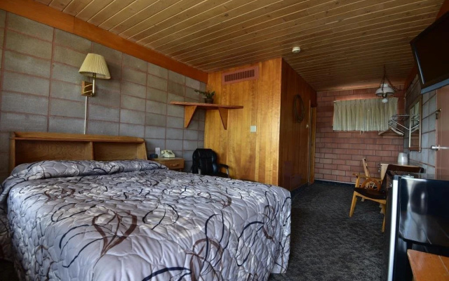Lariat Motel