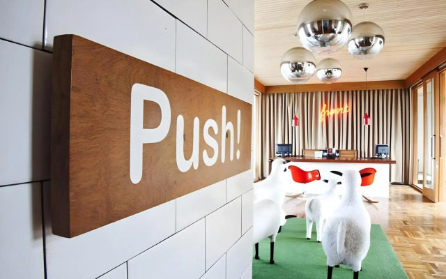 Stevie G Hotel Bandung