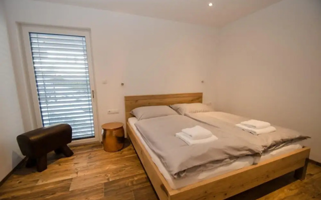 Superb Alpine Lodges Zell am See 4pax