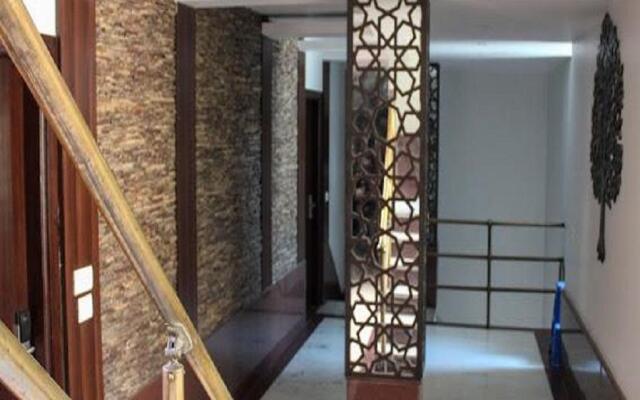 Hotel Aman Palace-Rajouri Garden