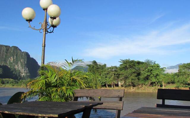 Villa Vang Vieng Riverside