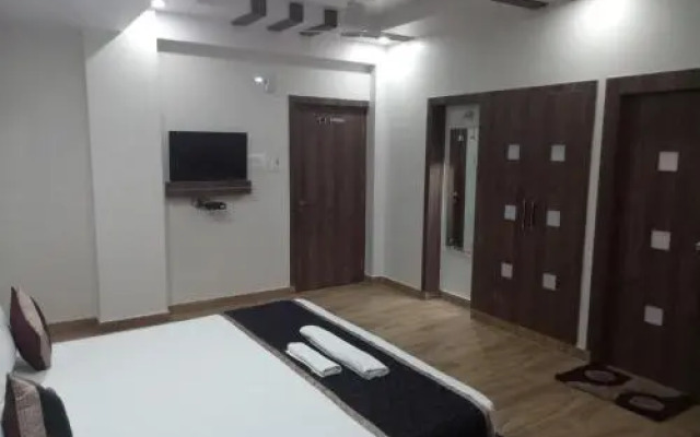 Aastha Inn by FabHotel