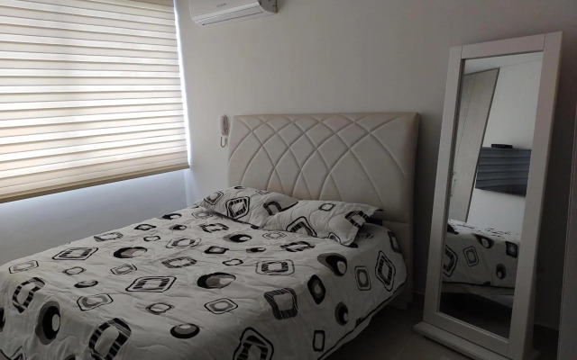 Confortable apto 3H AC WIFI en Club de playa al Mar, Sector Zazue, Playa Pozos Colorados — 圣玛尔塔