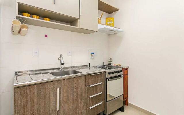 Modern ap W/pool one Block From the Beach Rmi201