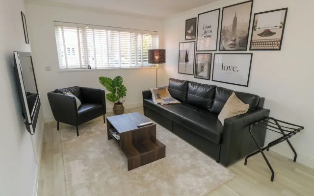 25 St. Benedict Road