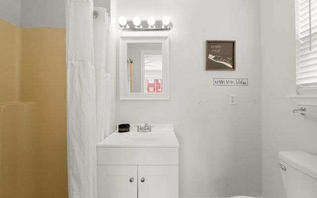 6400 Beach Dr - Seabatical A