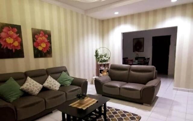 Orked Aeridina Homestay Puchong