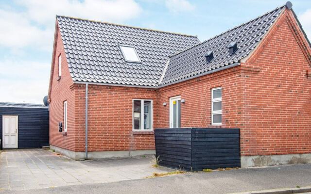 8 Person Holiday Home in Thyboron