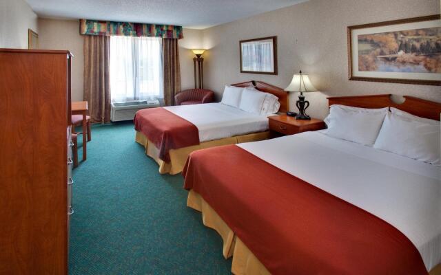 Holiday Inn Express Hotel & Suites Vermillion, an IHG Hotel