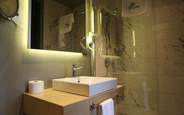 Sandora Boutique Hotel