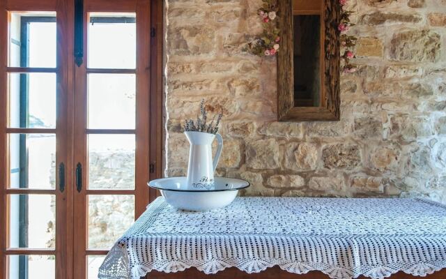 Nice Home in Postira With 2 Bedrooms, Outdoor Swimming Pool and Wifi