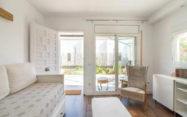 Can Juancho: casita de playa en la Costa dorada