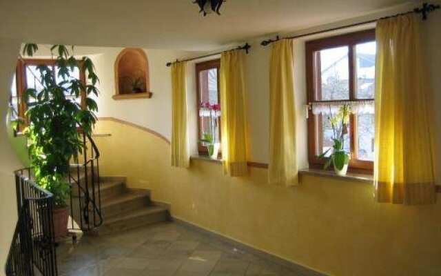 Metzgerei und Gästehaus Grandauer