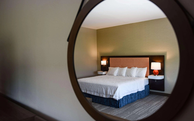 Hampton Inn & Suites Lenoir