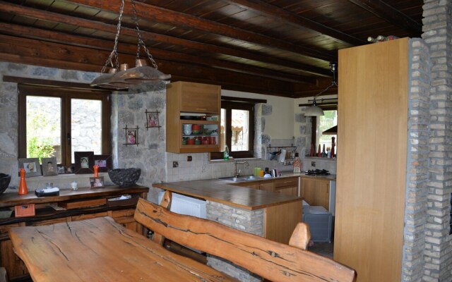 Ano Polydrosos Villa